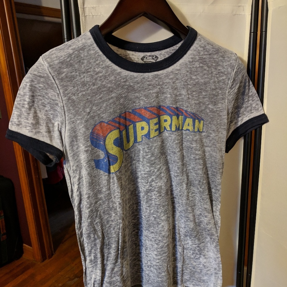 DC Comics Superman Burn-out T-shirt, Size Medium